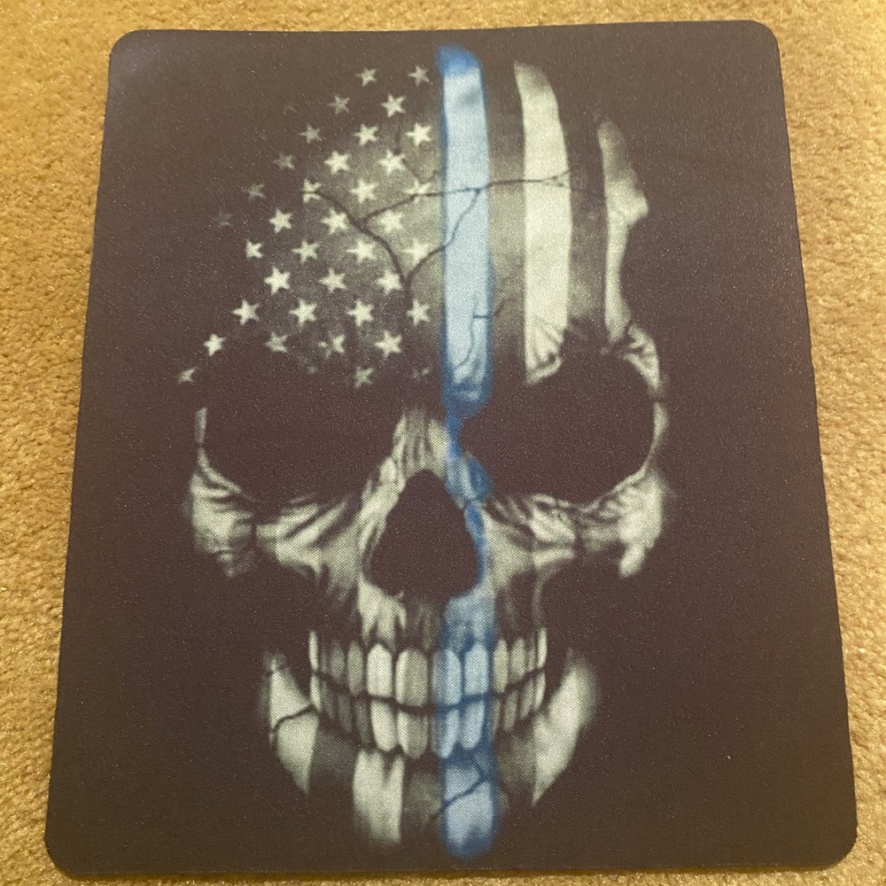 Blue line/skull mousepad